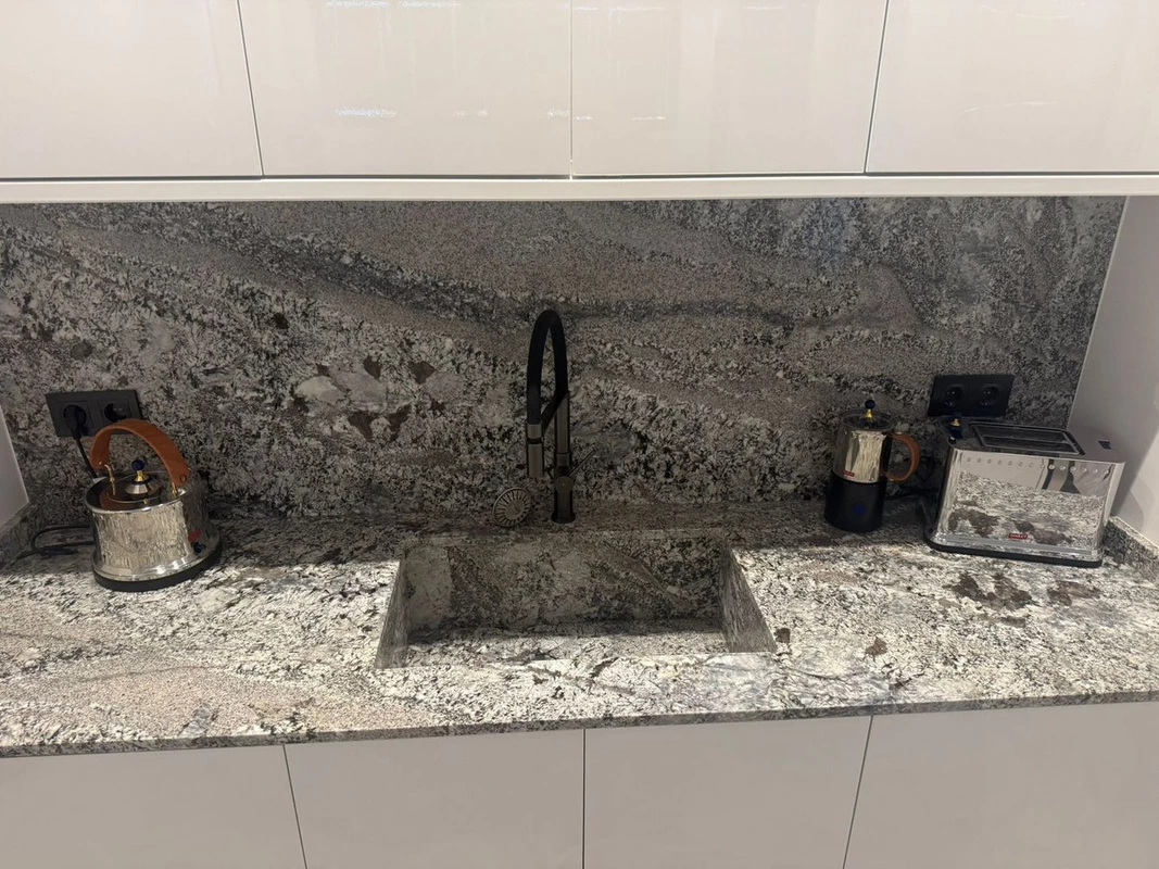 2-5bd7b9d04b45e33852eaf0ec6670150d