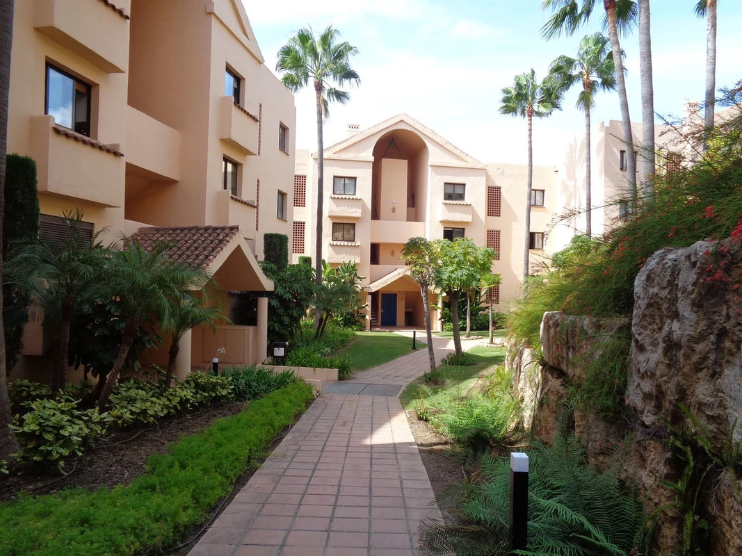 9-467d0cee5b725f3ef65f102a0c2e69c0