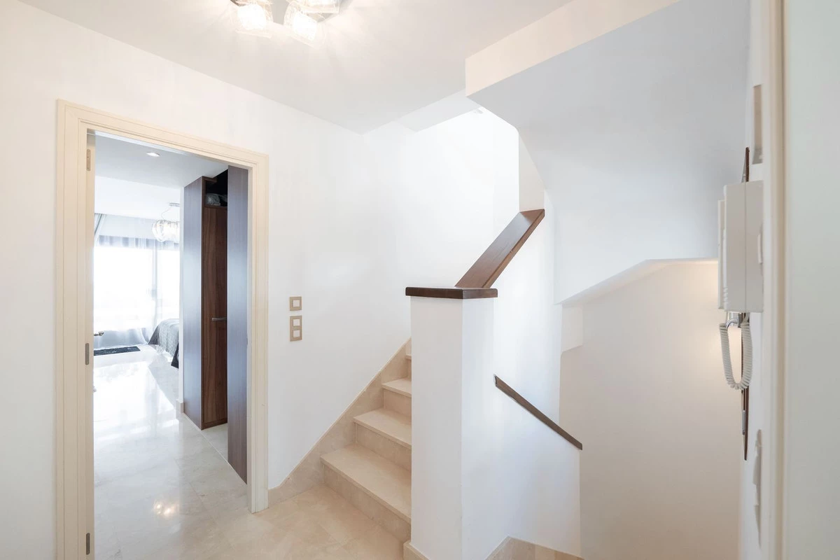 8-e64a9055bba3e77ac8aca3b893cdf826