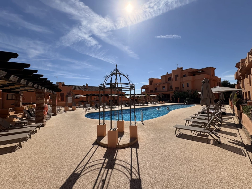 2-5bd7b9d04b45e33852eaf0ec6670150d