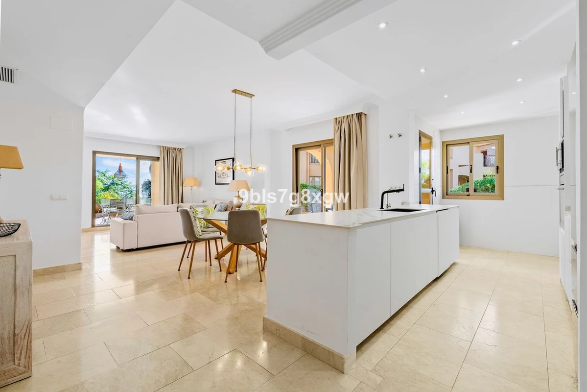 2-5bd7b9d04b45e33852eaf0ec6670150d